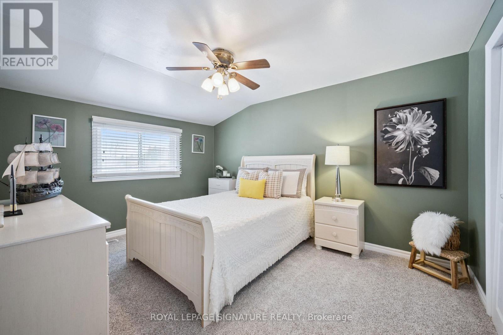 164 Jackson Avenue, Kitchener, ON - Indoor Photo Showing Bedroom