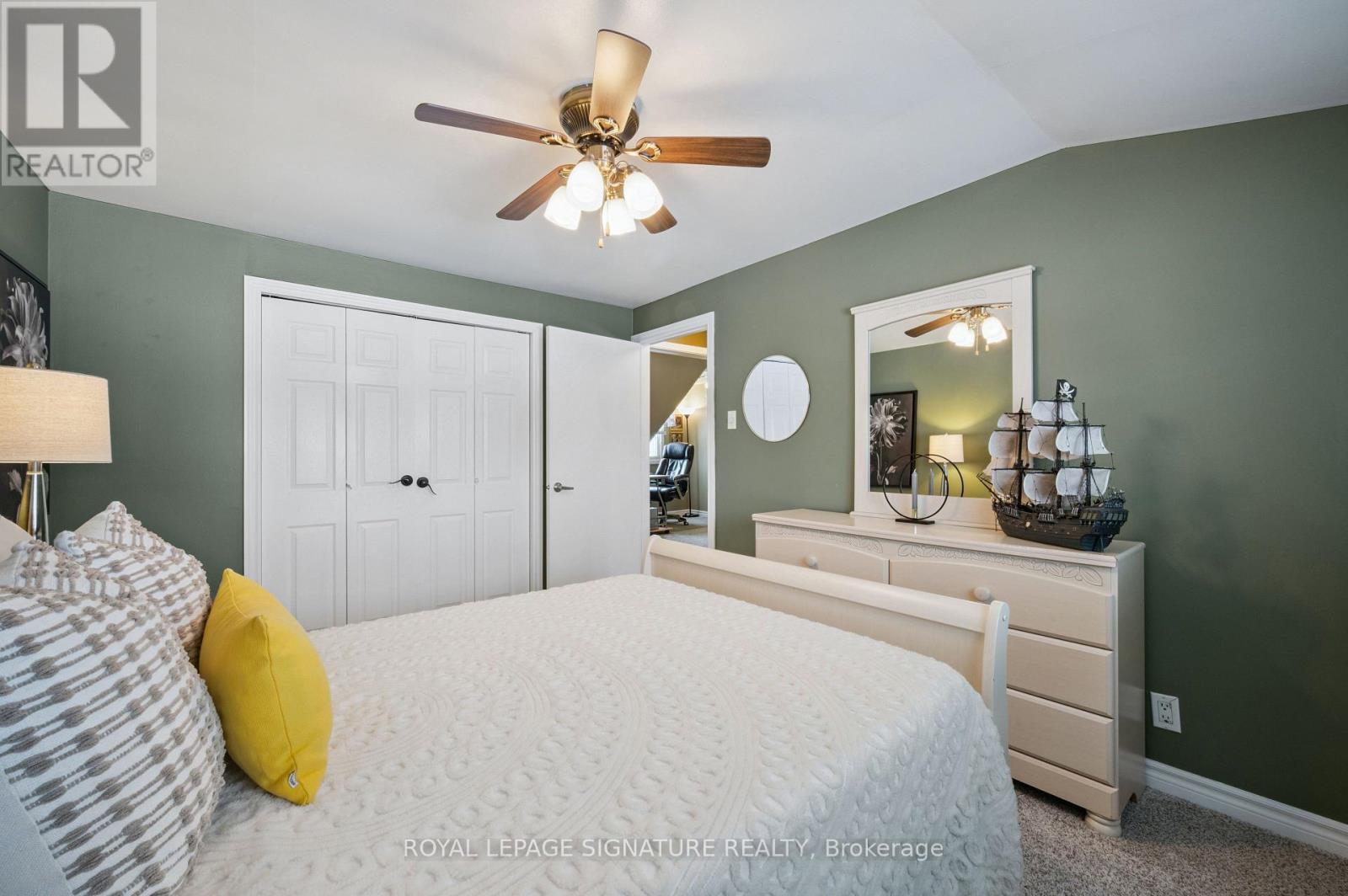 164 Jackson Avenue, Kitchener, ON - Indoor Photo Showing Bedroom