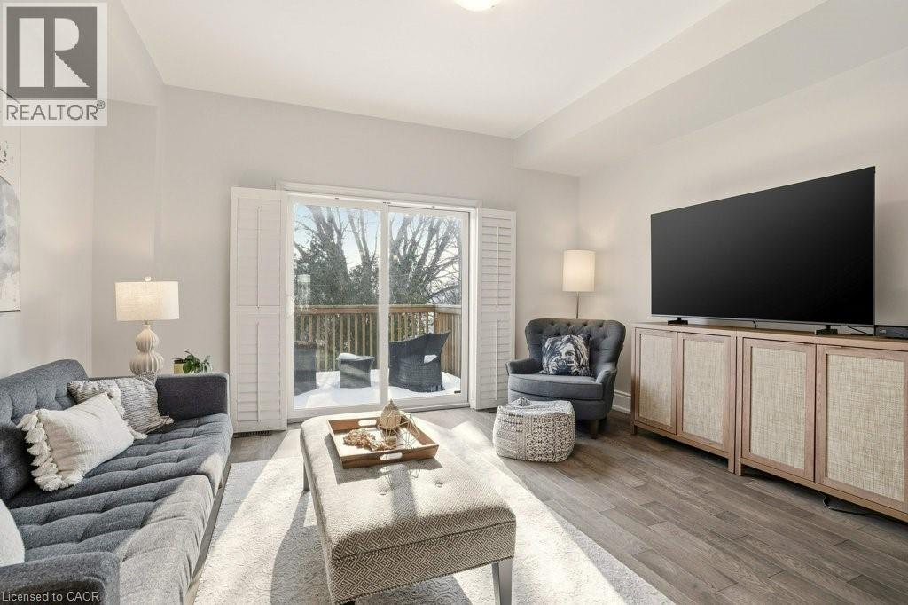 4174 Galileo Common, Burlington, ON - Indoor Photo Showing Living Room