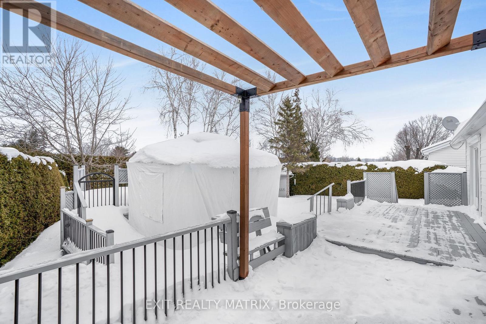 636 Front Road, Champlain, ON - Outdoor