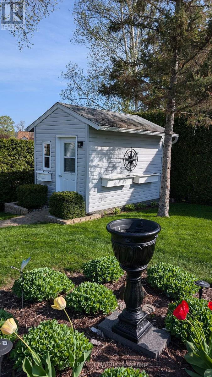 636 Front Road, Champlain, ON - Outdoor