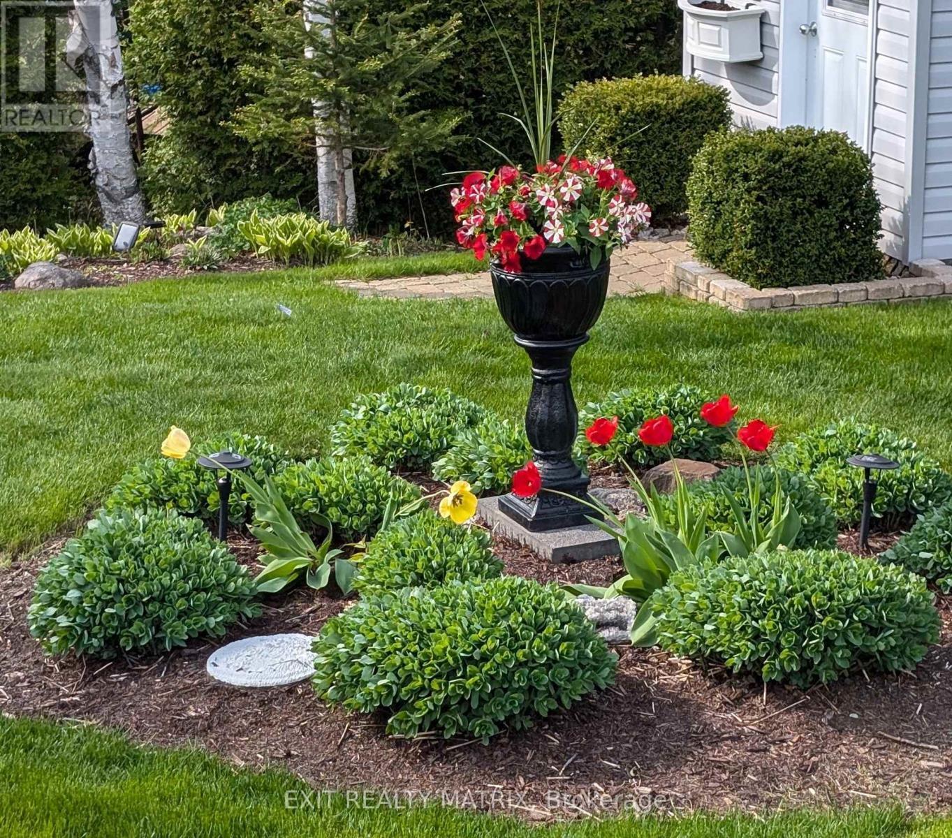 636 Front Road, Champlain, ON - Outdoor