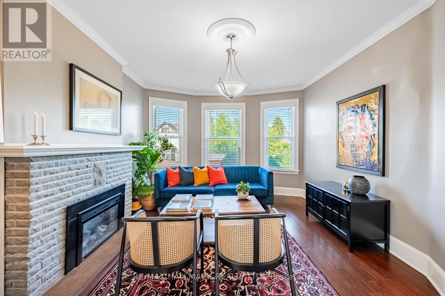 407 Aberdeen Avenue, Hamilton, ON - Indoor With Fireplace