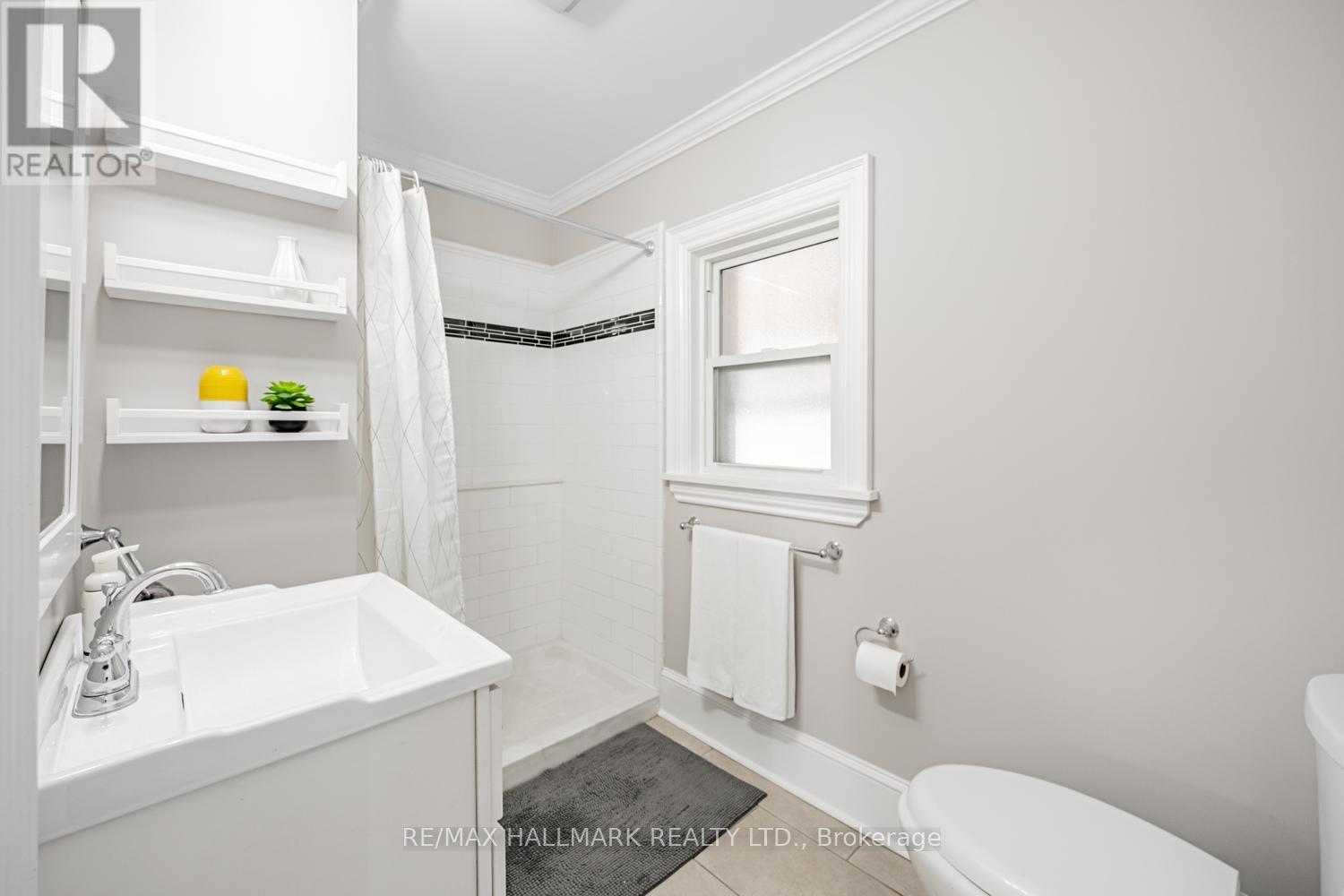 407 Aberdeen Avenue, Hamilton, ON - Indoor Photo Showing Bathroom