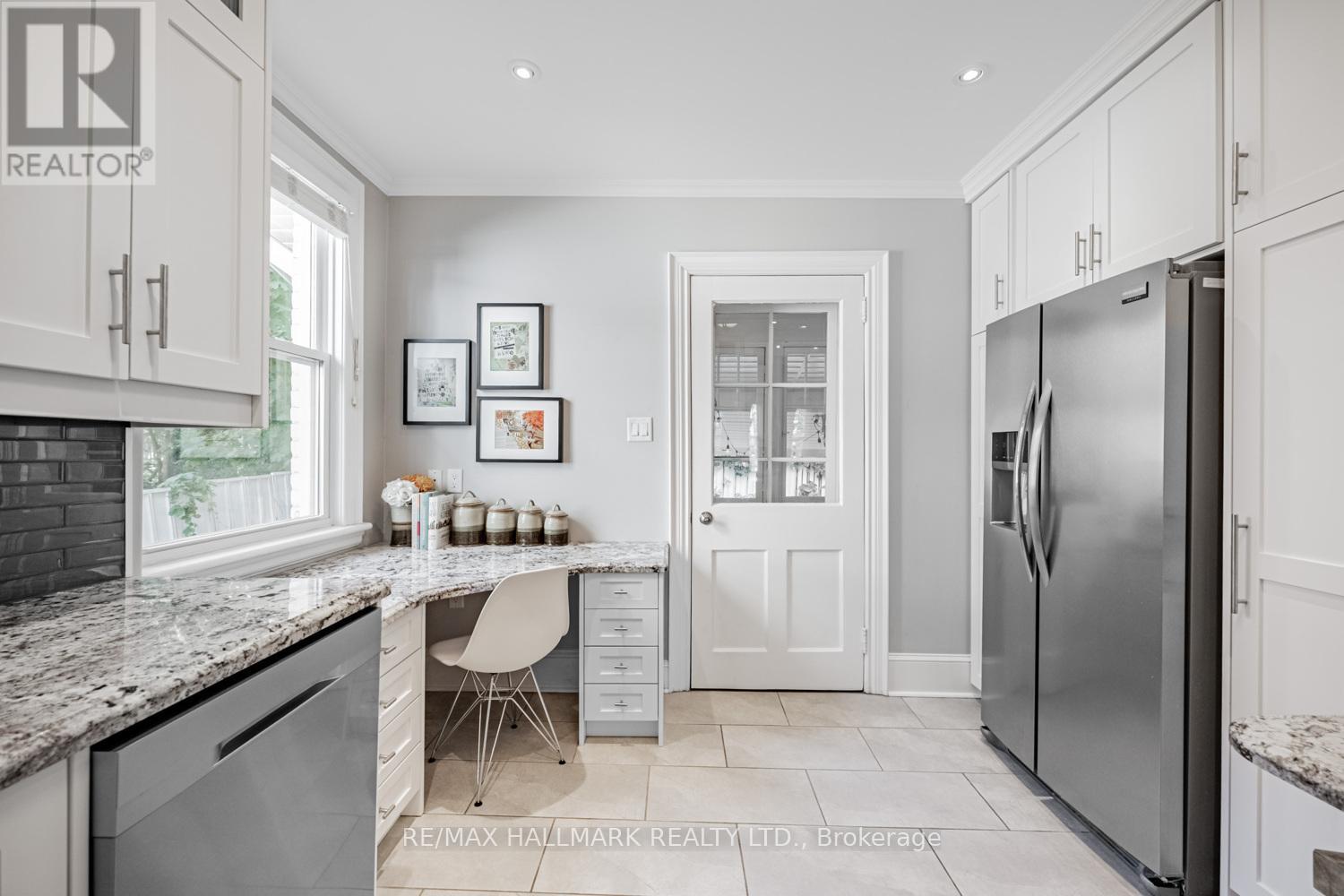407 Aberdeen Avenue, Hamilton, ON - Indoor Photo Showing Kitchen
