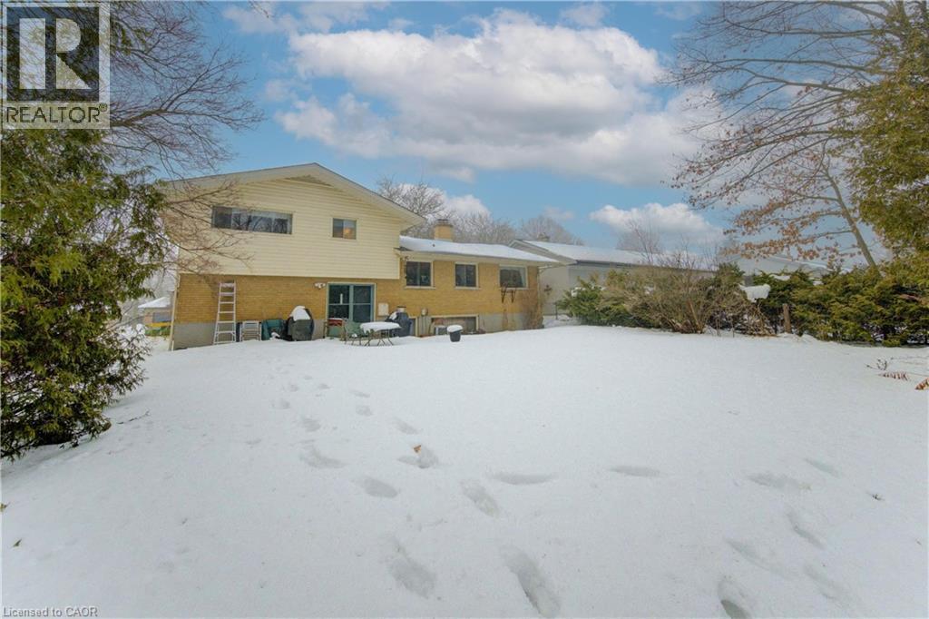 26 Deerpark Crescent, Kitchener, ON - Outdoor