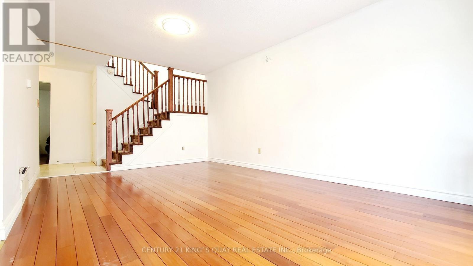 6 Cottsmore Crescent, Markham, ON - Indoor Photo Showing Other Room