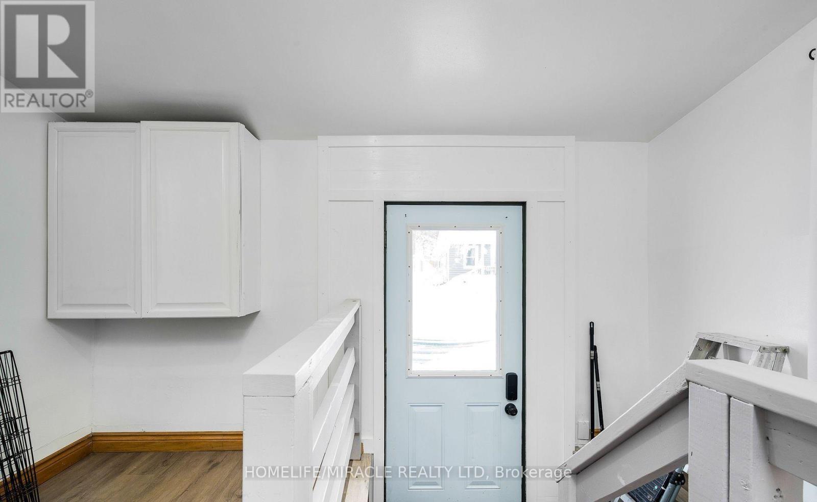 101 River Road E, Wasaga Beach, ON - Indoor Photo Showing Other Room