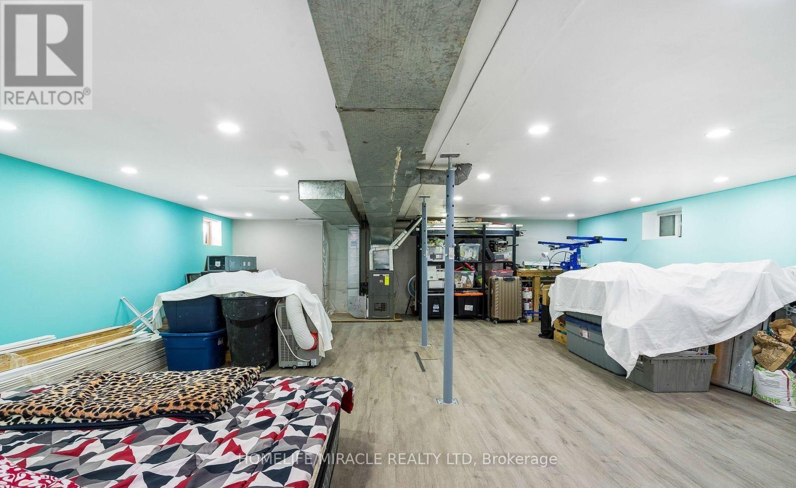 101 River Road E, Wasaga Beach, ON - Indoor