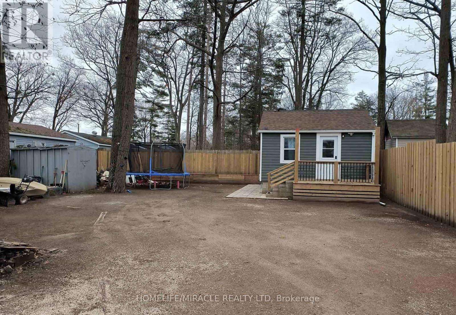 101 River Road E, Wasaga Beach, ON - Outdoor