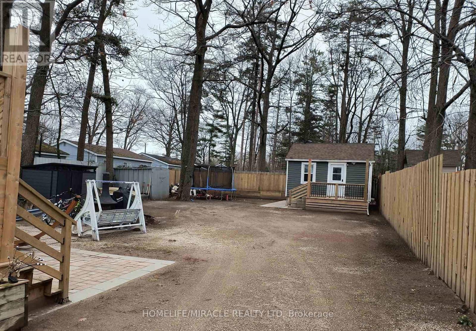 101 River Road E, Wasaga Beach, ON - Outdoor