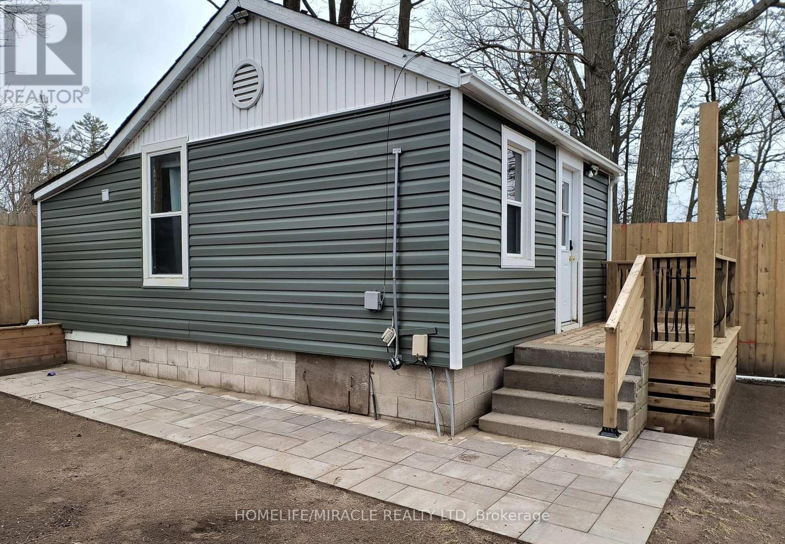101 River Road E, Wasaga Beach, ON - Outdoor