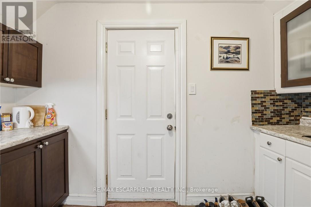 260 Prospect Street S, Hamilton, ON - Indoor