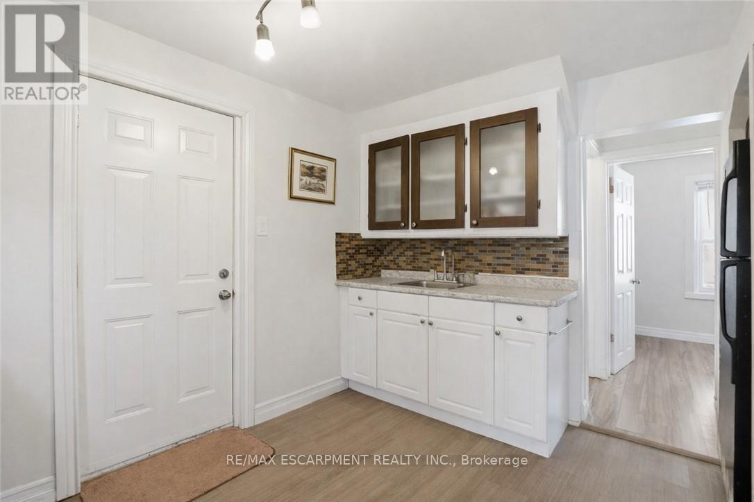 260 Prospect Street S, Hamilton, ON - Indoor