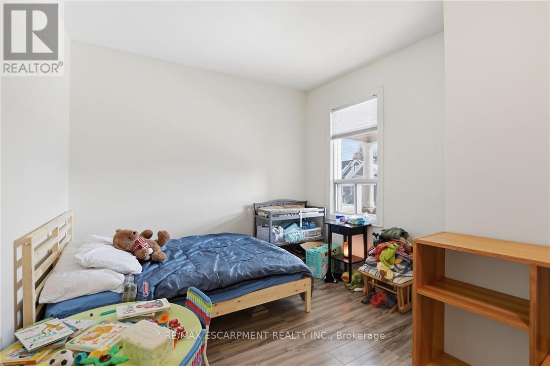 260 Prospect Street S, Hamilton, ON - Indoor