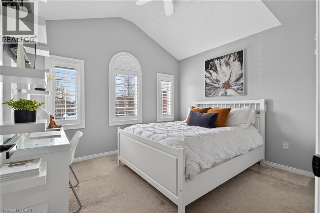 2286 Seton Crescent, Burlington, ON - Indoor Photo Showing Bedroom