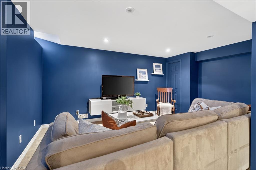 2286 Seton Crescent, Burlington, ON - Indoor