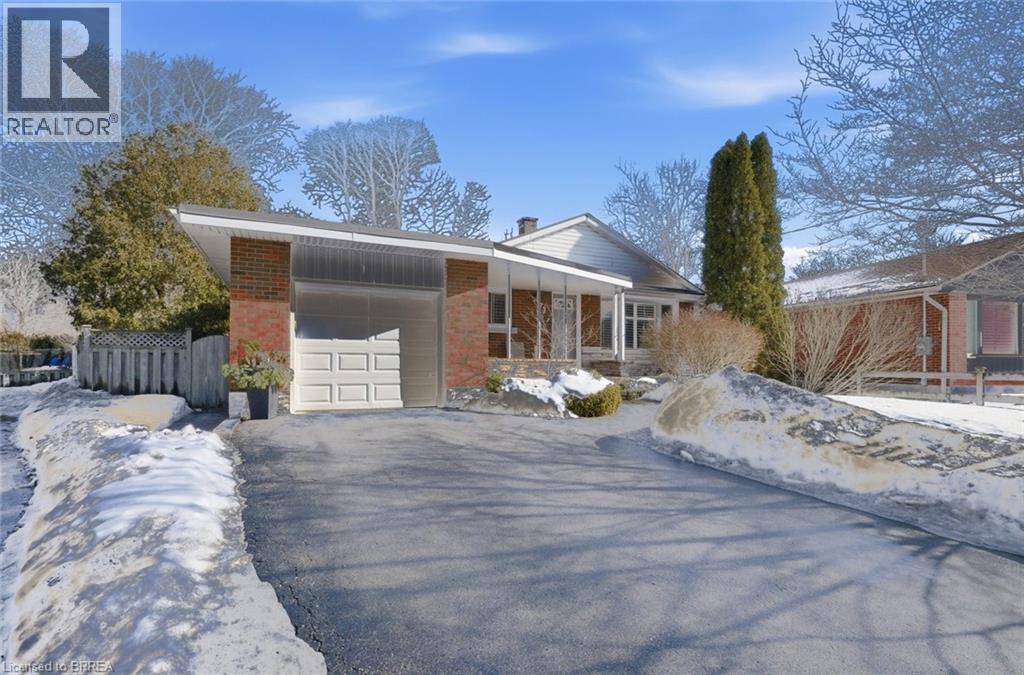 71 Pinecrest Drive, Kitchener, ON - Outdoor