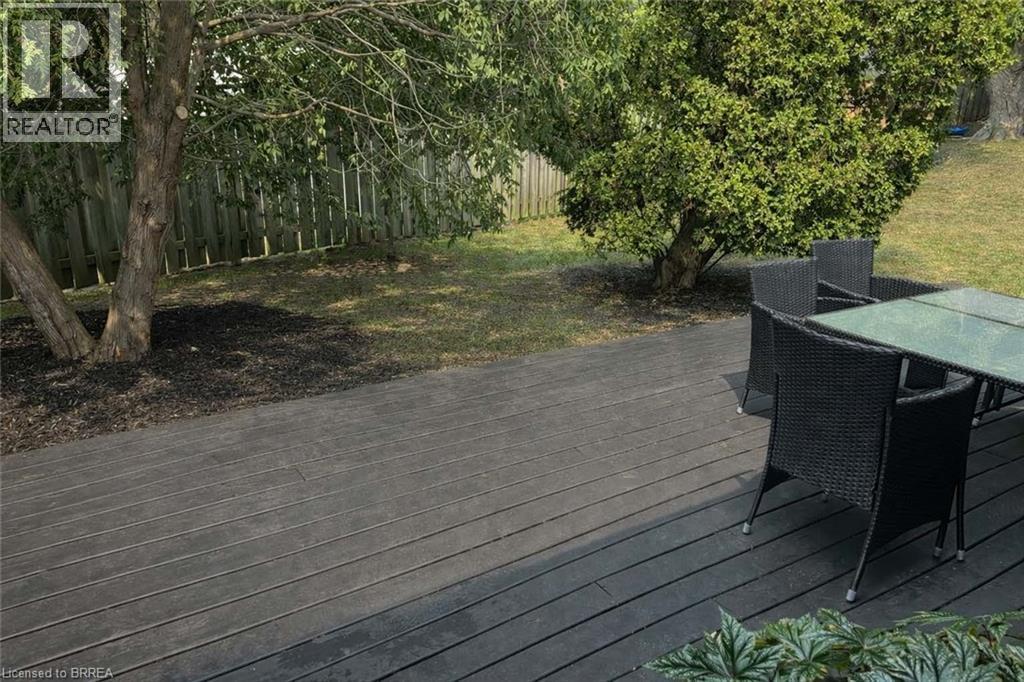 71 Pinecrest Drive, Kitchener, ON - Outdoor With Deck Patio Veranda