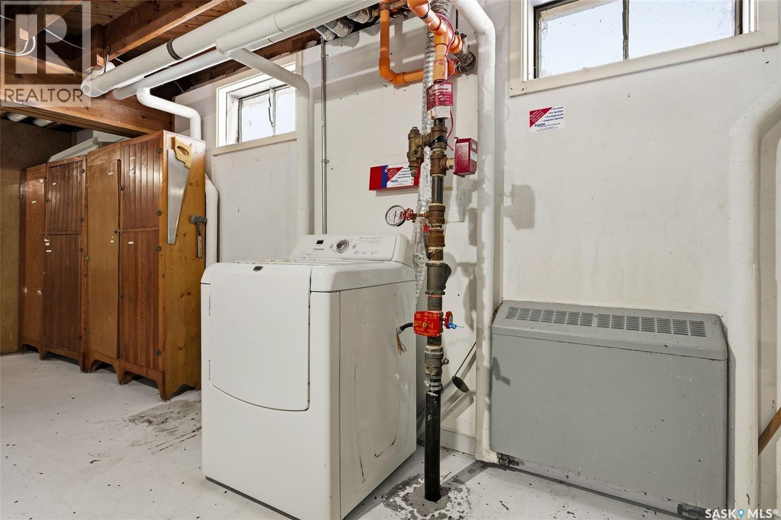 1094 Ursuline Drive, Grayson, SK - Indoor Photo Showing Laundry Room