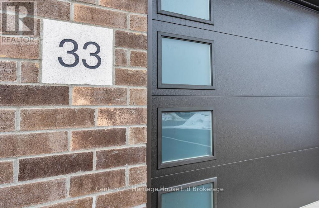 33 Martin Street, Tillsonburg, ON -