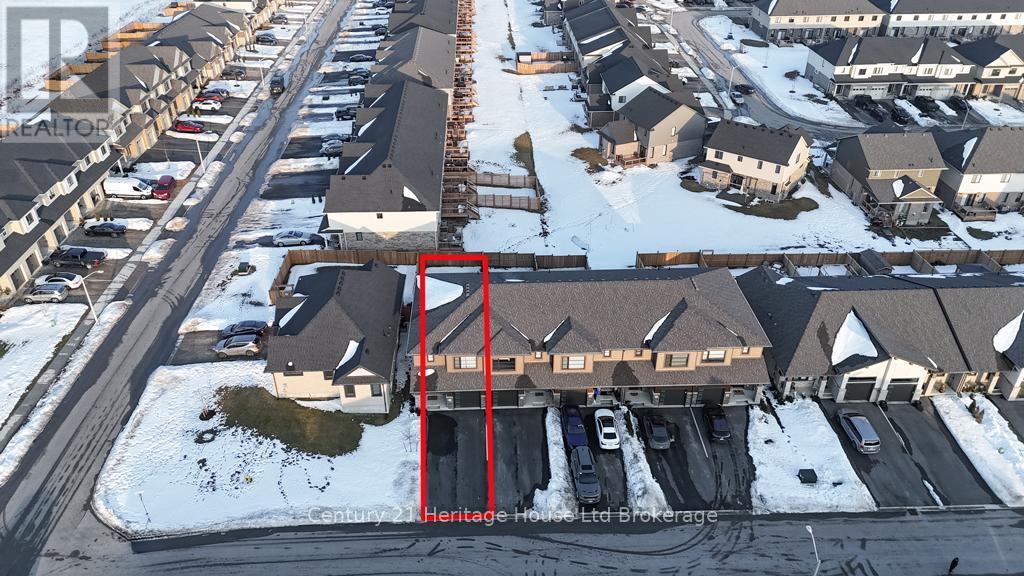 33 Martin Street, Tillsonburg, ON - Outdoor