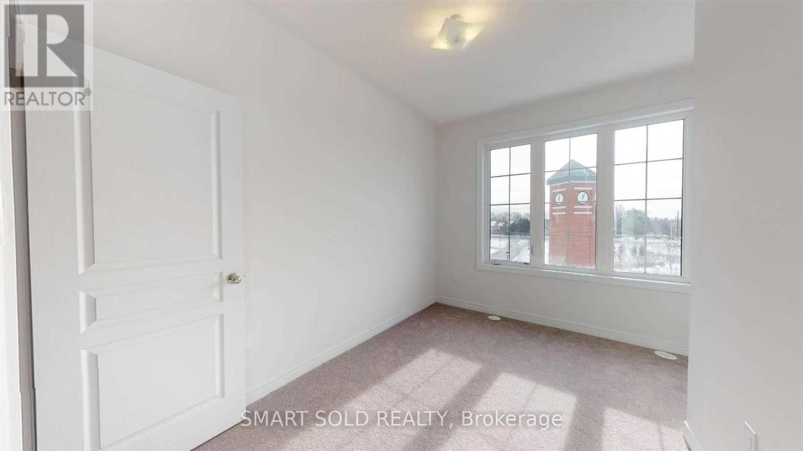 17 Jaffna Lane, Markham, ON - Indoor Photo Showing Other Room