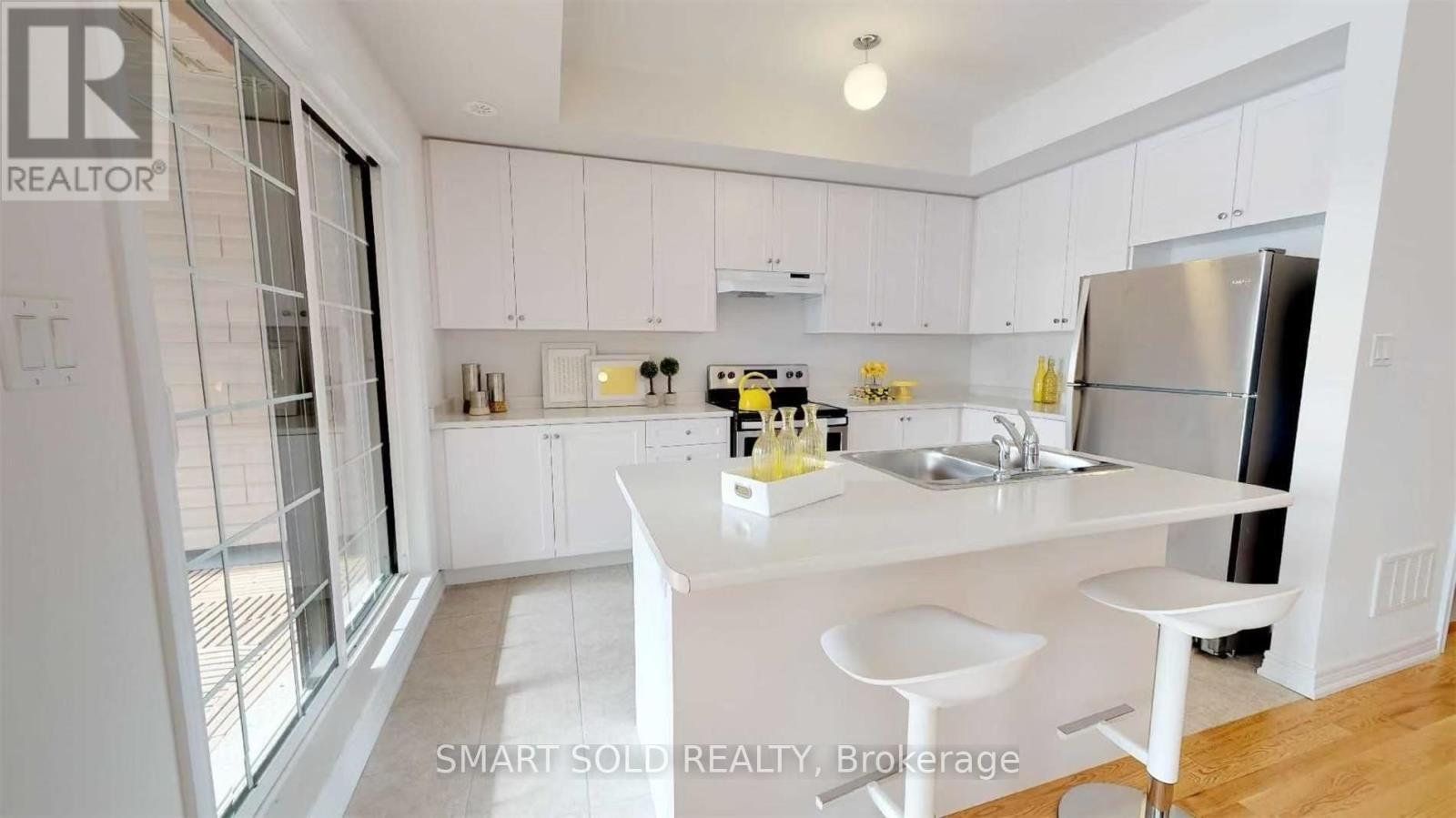 17 Jaffna Lane, Markham, ON - Indoor Photo Showing Kitchen With Double Sink