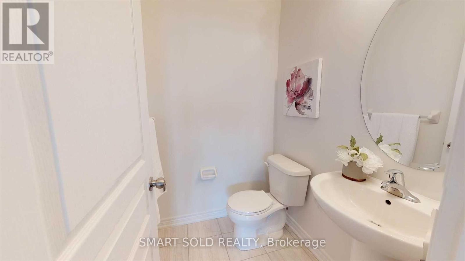17 Jaffna Lane, Markham, ON - Indoor Photo Showing Bathroom