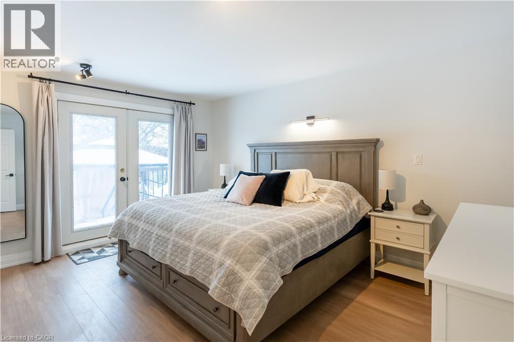 26 Rama Court, Hamilton, ON - Indoor Photo Showing Bedroom