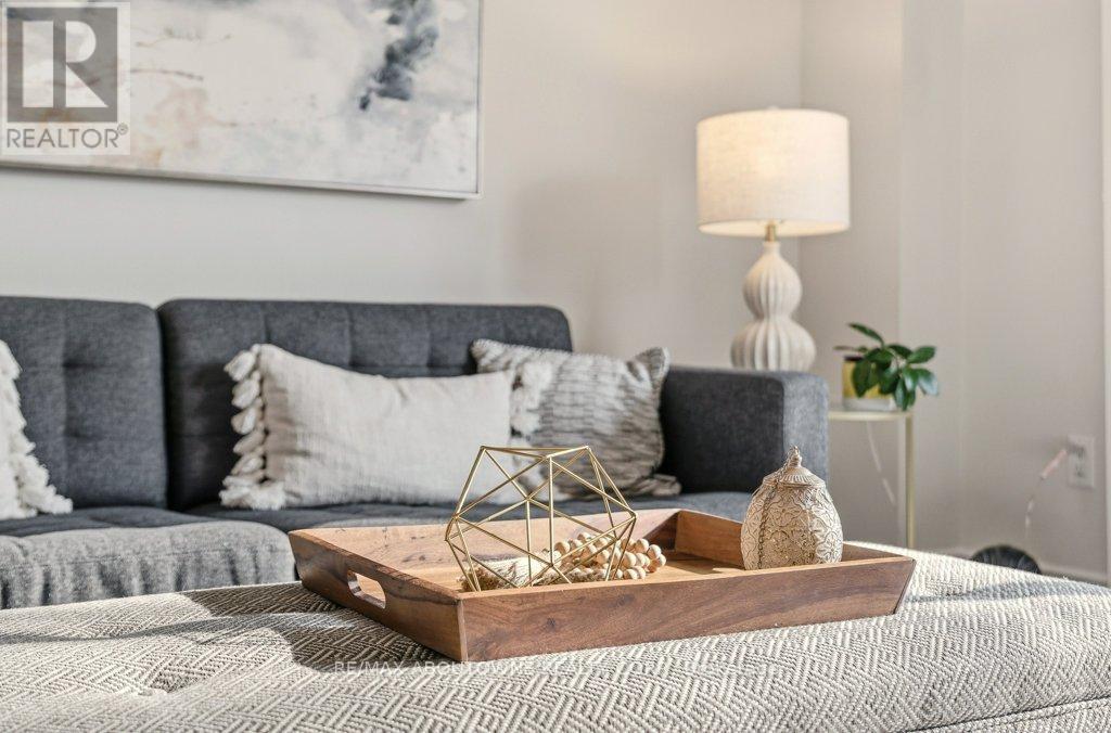 4174 Galileo Common, Burlington, ON - Indoor