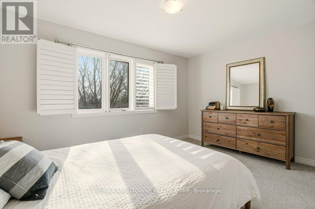 4174 Galileo Common, Burlington, ON - Indoor Photo Showing Bedroom