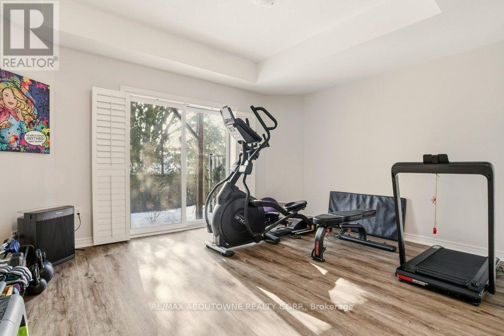 4174 Galileo Common, Burlington, ON - Indoor Photo Showing Gym Room