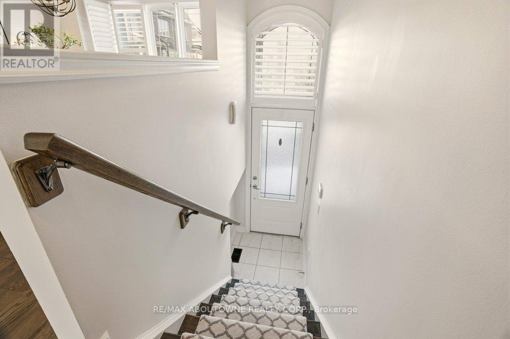 4174 Galileo Common, Burlington, ON - Indoor Photo Showing Other Room