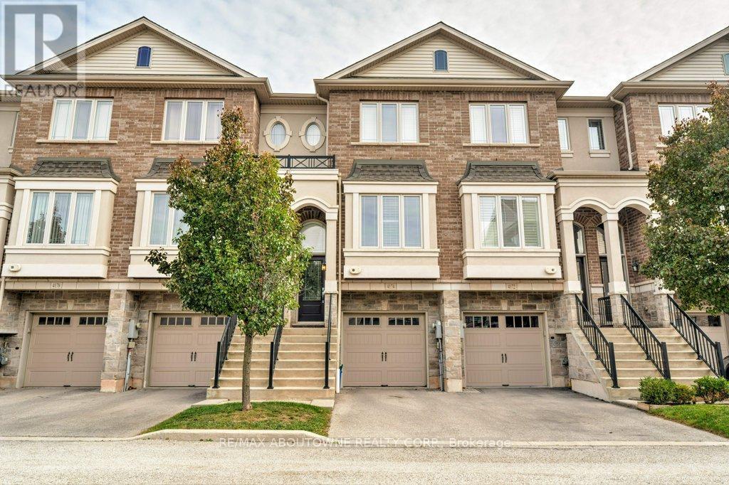 4174 Galileo Common, Burlington, ON - Outdoor With Facade