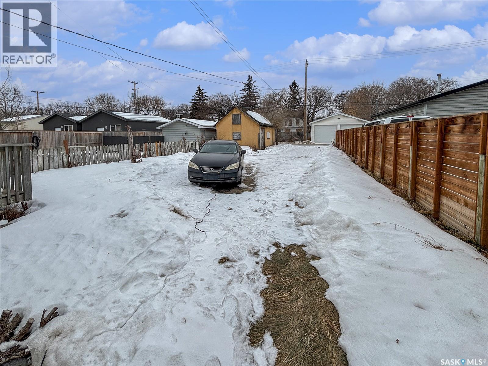 421 C Avenue S, Saskatoon, SK - Outdoor