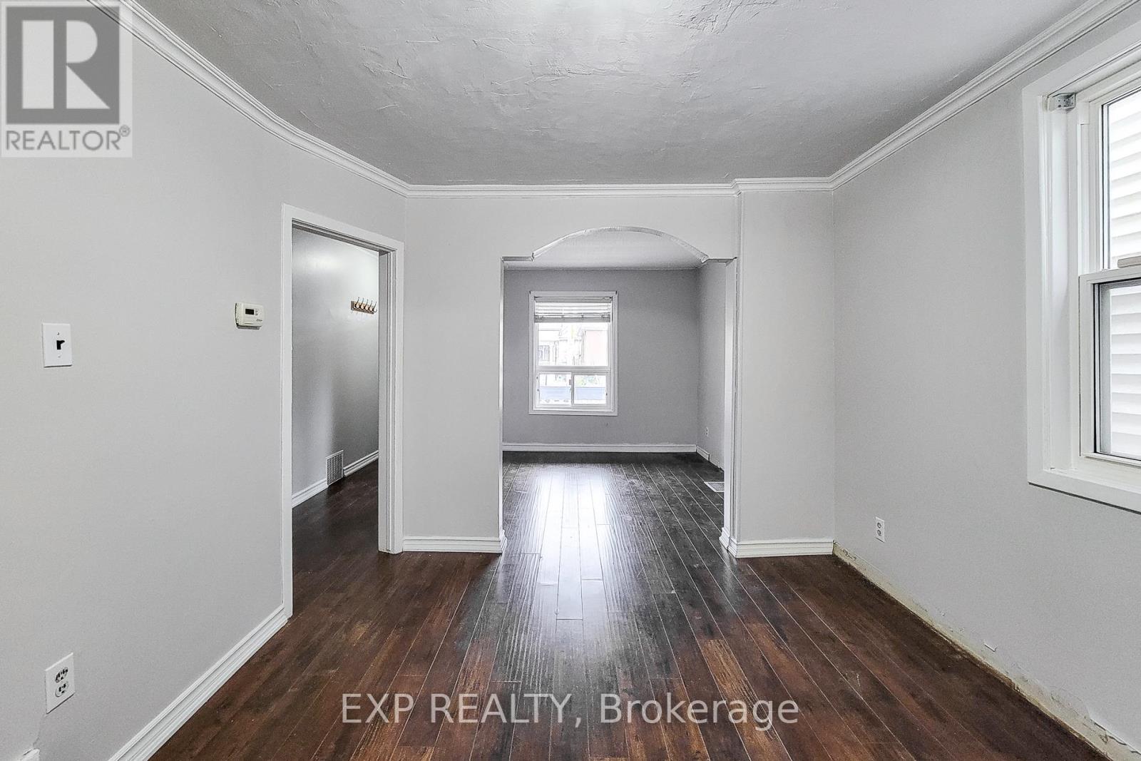 101 Sherman Avenue N, Hamilton, ON - Indoor Photo Showing Other Room