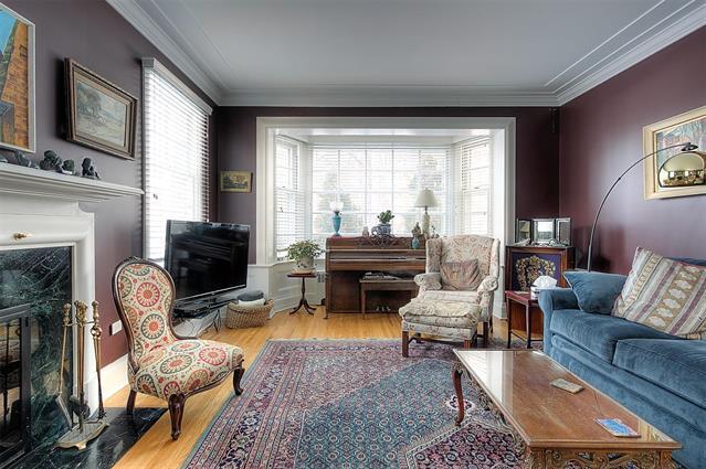 275 Roslyn Rd, Winnipeg, MB