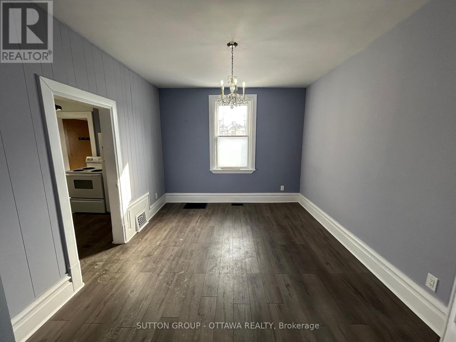 Dining Room - 58 Armstrong Street, Ottawa, ON