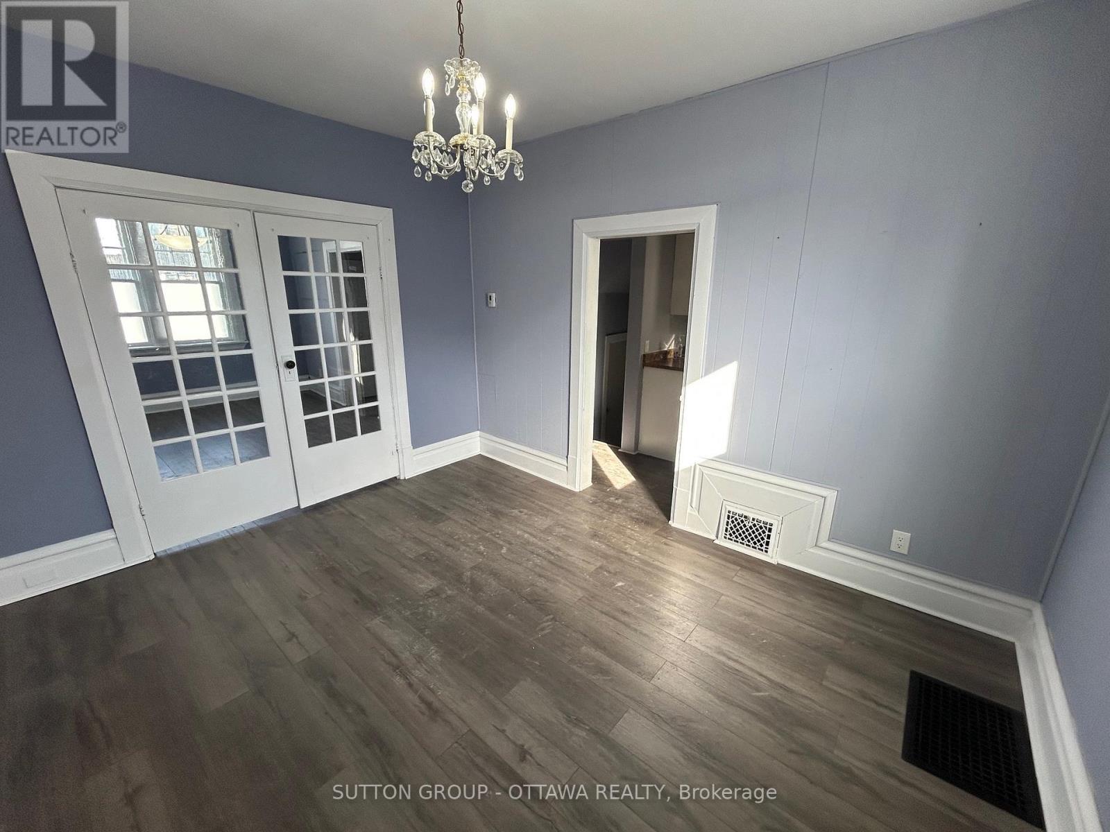 Dining Room - 58 Armstrong Street, Ottawa, ON