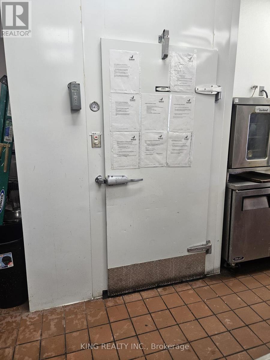 3 - 1476 Dundas Street E, Mississauga, ON