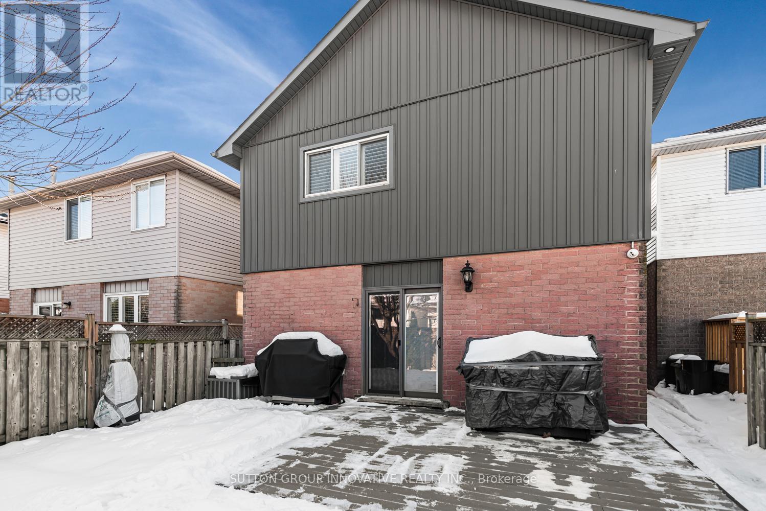 27 Beaverton Drive, Hamilton, ON - Outdoor With Deck Patio Veranda With Exterior