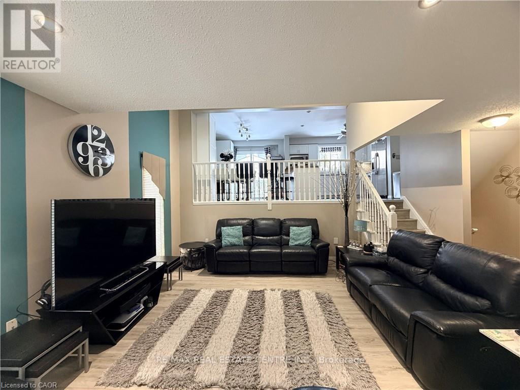 15 Gees Way, Cambridge, ON - Indoor