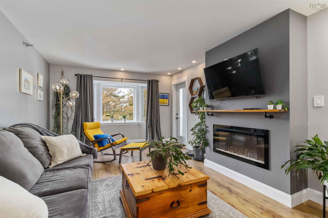 302 83 Kearney Lake Road, Halifax, NS