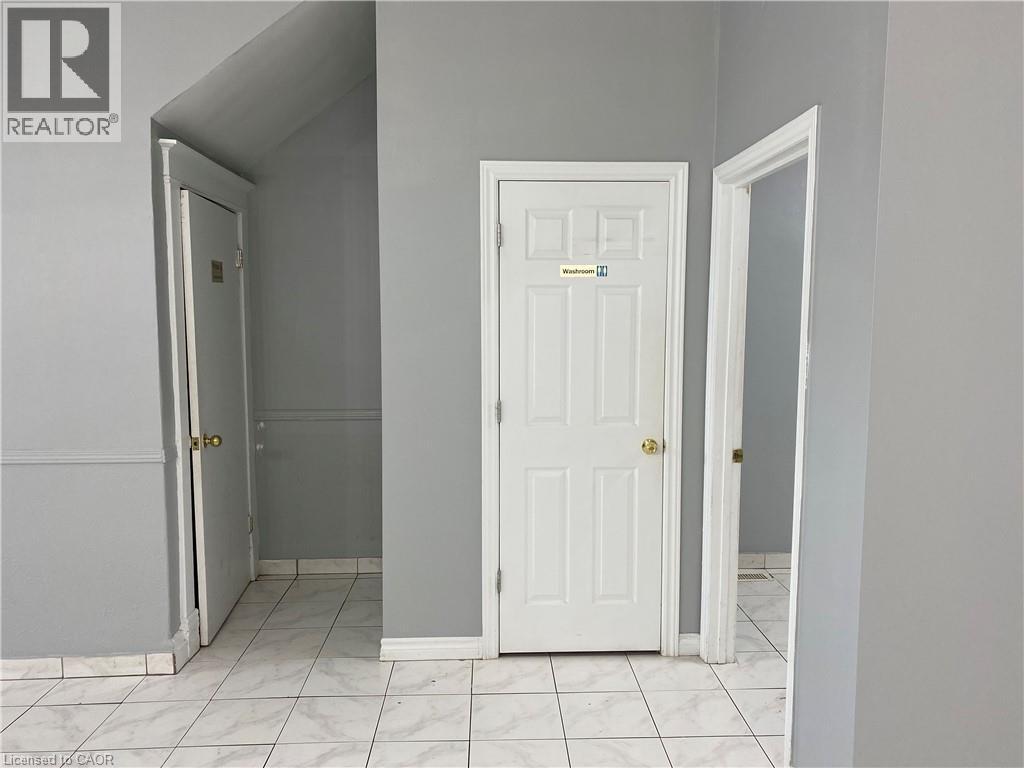 249-253 Church Street, St. Catharines, ON - Indoor Photo Showing Other Room