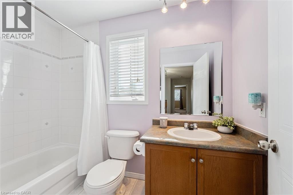 171 Endeavour Drive, Cambridge, ON - Indoor Photo Showing Bathroom