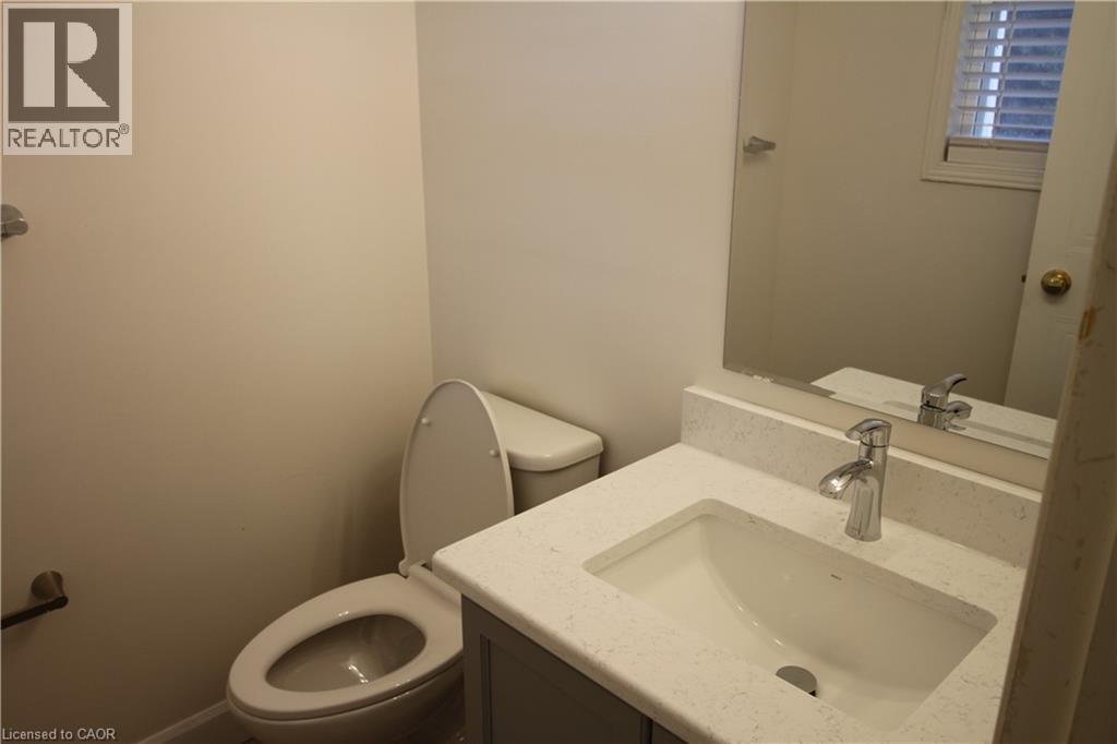 532 Mariner Drive, Waterloo, ON - Indoor Photo Showing Bathroom