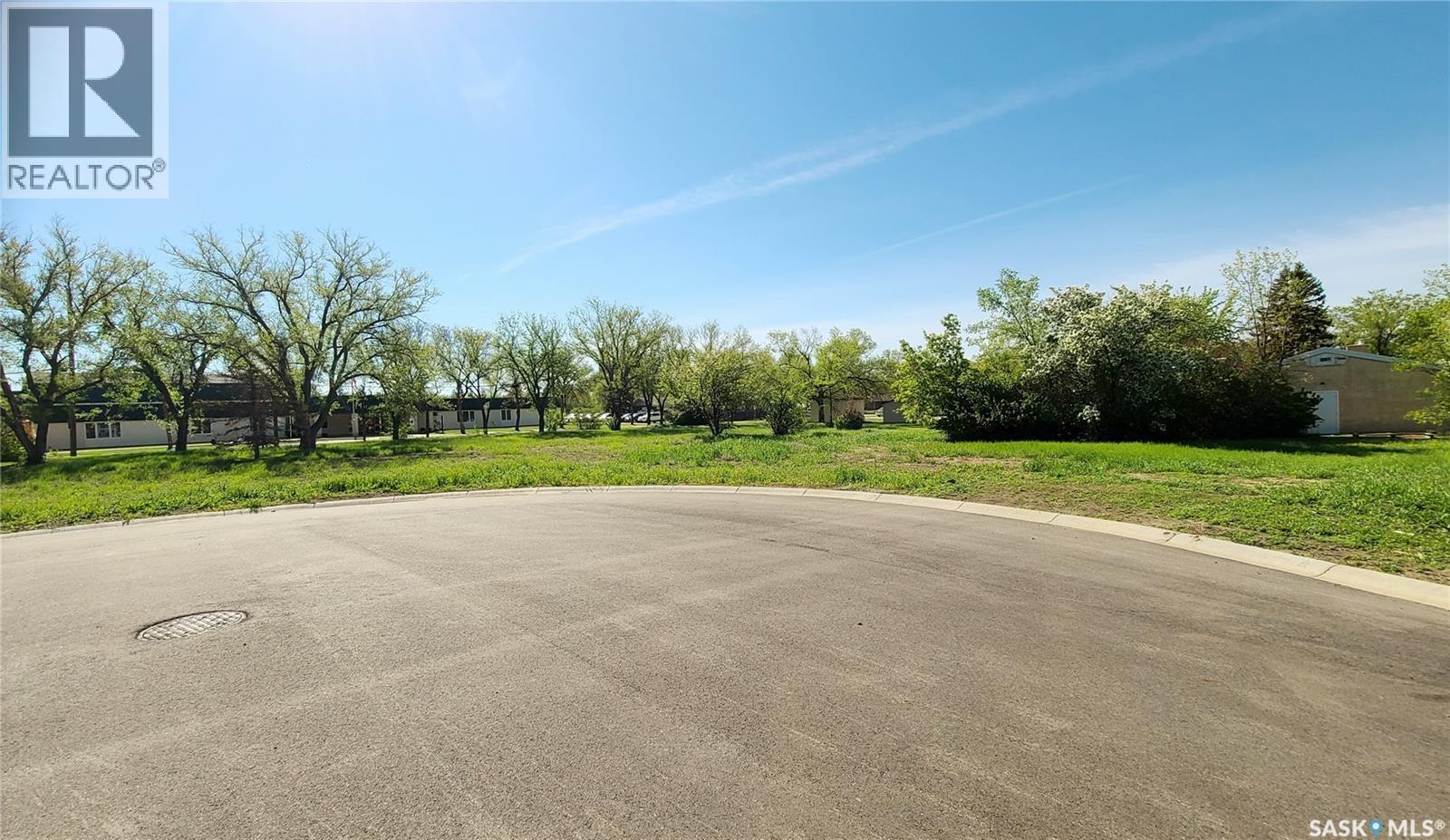 16 Kenney Crescent, Weyburn, SK