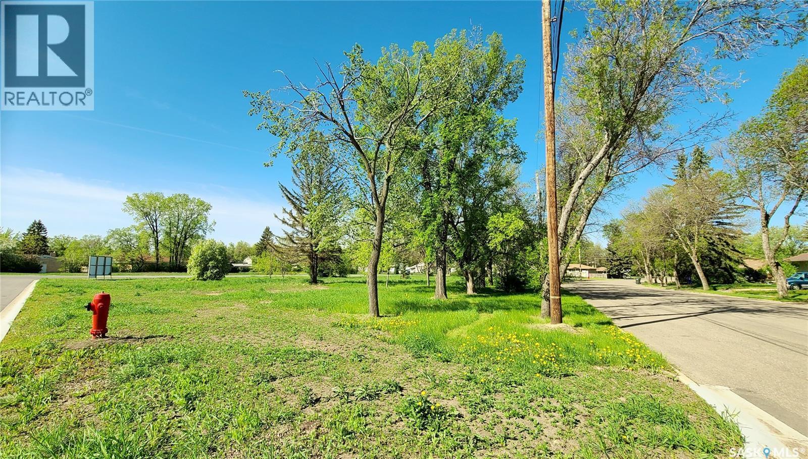 16 Kenney Crescent, Weyburn, SK