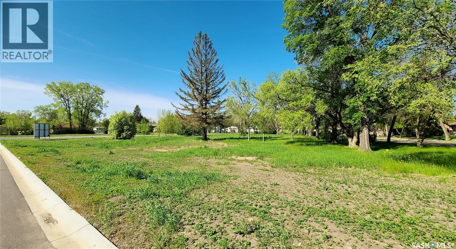 16 Kenney Crescent, Weyburn, SK